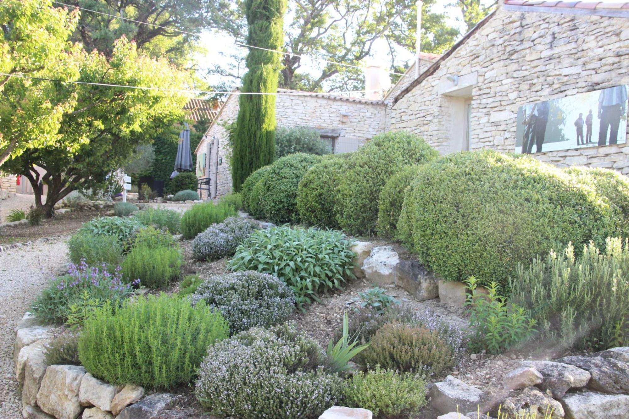 Le Hameau Fleur De Pierres , Chambre , Gite Et Table D'Hotes Murs  Zewnętrze zdjęcie