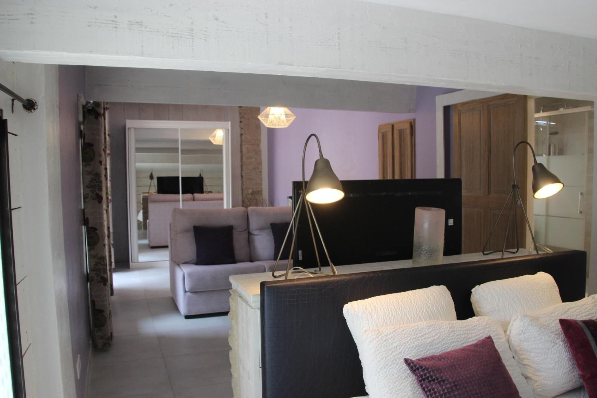 Le Hameau Fleur De Pierres , Chambre , Gite Et Table D'Hotes Murs  Zewnętrze zdjęcie