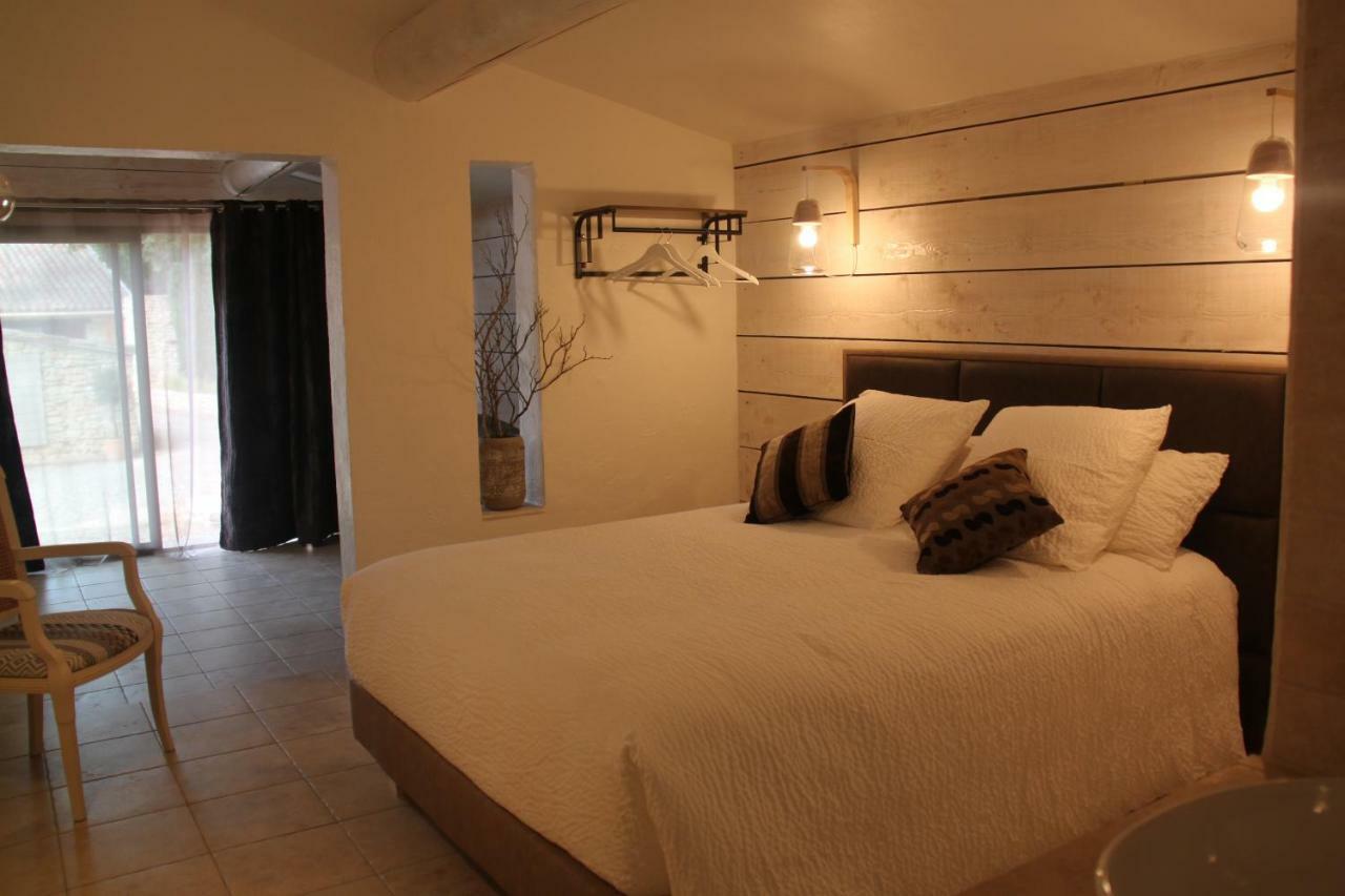 Le Hameau Fleur De Pierres , Chambre , Gite Et Table D'Hotes Murs  Zewnętrze zdjęcie